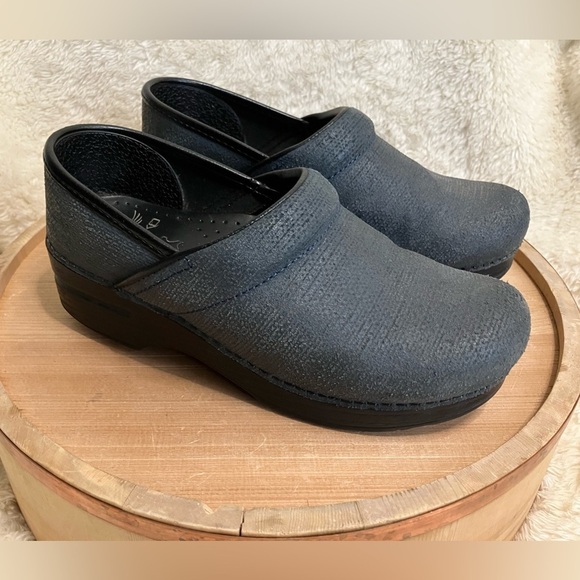 Dansko Shoes - Dansko Clogs Womens Brown Leather Comfort Work Shoes Nursing Sz 5.5-6